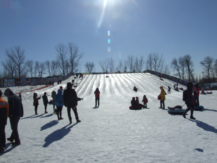 南宫温泉冰雪嘉年华
